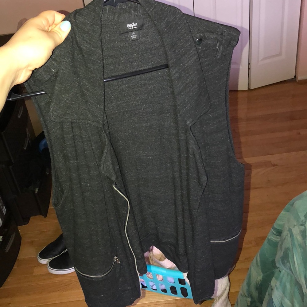 Black vest